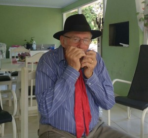 De acorde em acorde Vilson Sartori compôs a melodia de sua vida 02