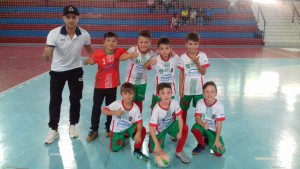 Escolinha de futsal de Machadinho participa de amistosos em Piratuba 01
