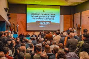 Mobilização reuniu prefeitos, parlamentares, entidades e representantes do governo do Estado.