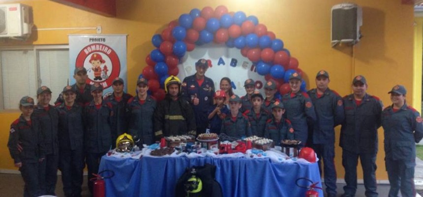 Menino de Ipira ganha festa de aniversário do Corpo de Bombeiros