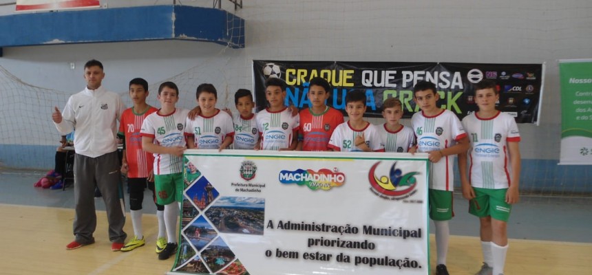 Projeto Esporte Para Todos promove integração entre equipes das categorias de base de futsal