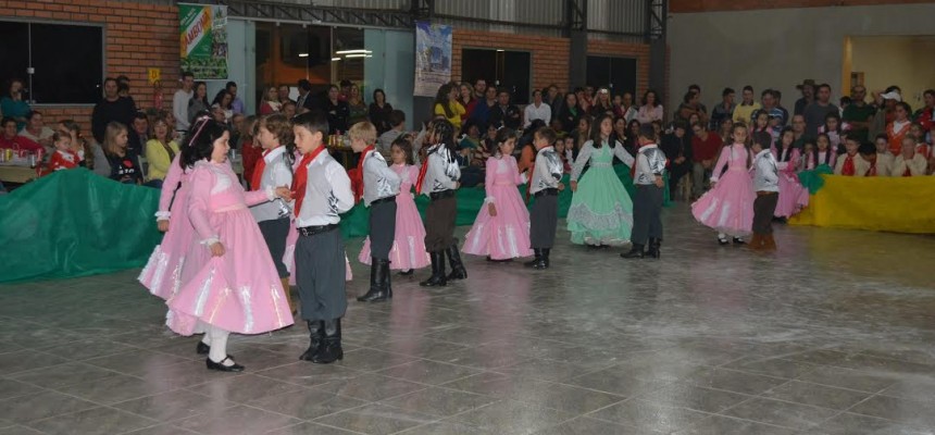 Invernada Artística Gritos de Liberdade realiza 12ª Mostra de Dança em Machadinh1