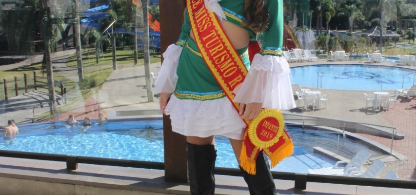 Machadinhense Luiza Miola Dalzotto conquista segundo lugar no concurso Miss Turismo Infantil Rio Grande do Sul