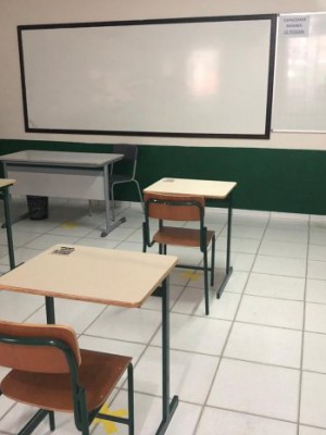 sala-aula-escola-estudantes