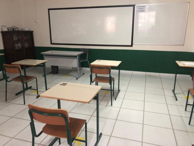 sala-aula-escola-estudantes