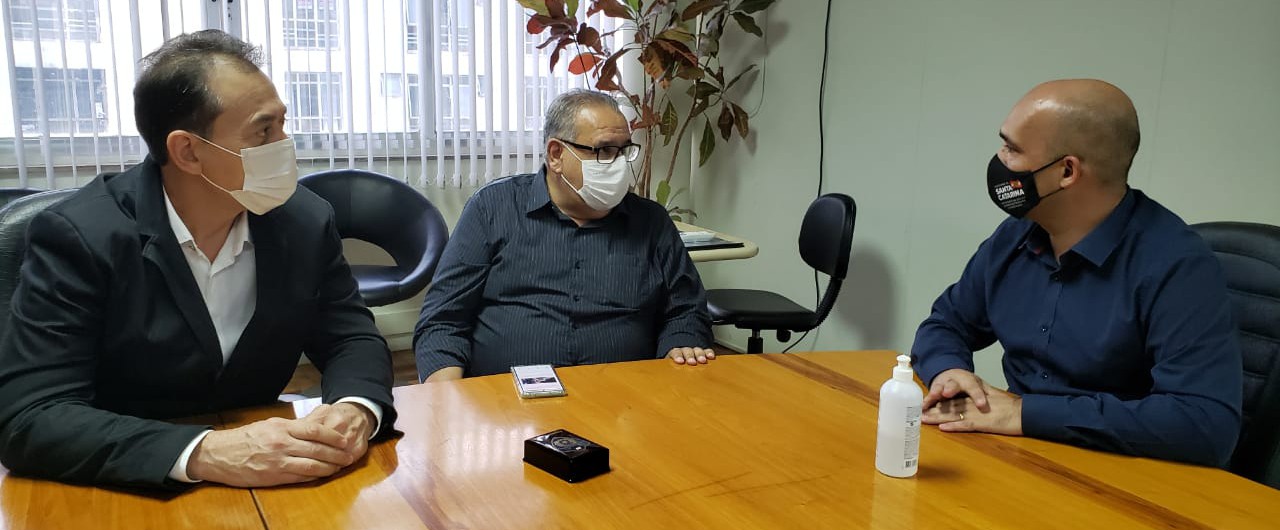 eb7a54e416f7403aa1e0f6b43fe5d9e9_1